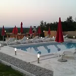 Rogocana Guest house