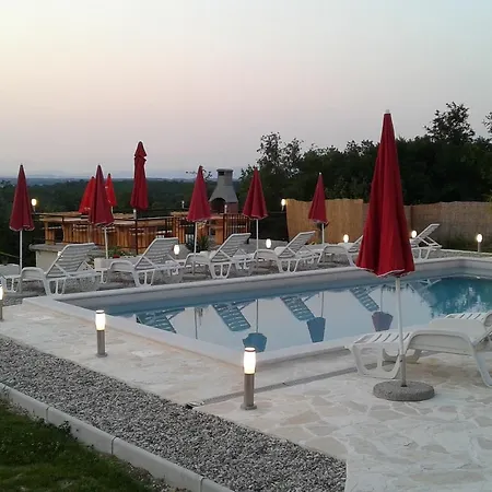 Rogocana Πανσιόν